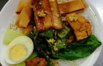 甏肉干飯成創(chuàng)業(yè)新寵？正宗與創(chuàng)新并重，網(wǎng)紅打卡點(diǎn)如何煉成？