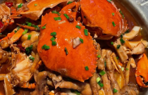 肉蟹煲創(chuàng)業(yè)火爆全網(wǎng)，如何脫穎而出？成功者的傳奇之路！