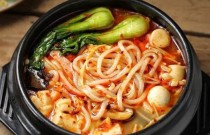 砂鍋米線何以獨領風騷？創(chuàng)業(yè)者的匠心與背后故事！