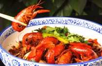 如何爆紅美食界？小龍蝦系列創(chuàng)業(yè)秘籍，打造夜宵王者的獨(dú)特之路！