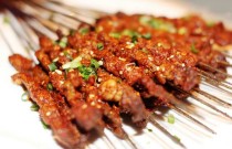 想學(xué)燒烤技術(shù)？學(xué)費(fèi)透明，教學(xué)全面，創(chuàng)業(yè)無憂！