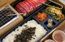 飯盒烤肉是哪里的特色？這道美味背后的故事
