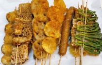 新手賣炸串會不會虧？其實(shí)，只要穩(wěn)扎穩(wěn)打，賺錢不難！