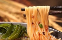 米線泡發(fā)竟有講究？掌握關(guān)鍵技巧！讓米線口感更佳