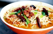 想學(xué)牛肉板面湯料？正宗配方手把手教你做出地道美味