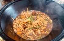 開鐵鍋燜面店要花多少錢？5大設備必備，避坑指南新手必看！