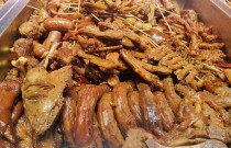 去什么地方學(xué)鹵鴨貨？揭秘2025年最全鹵鴨貨培訓(xùn)攻略，助你創(chuàng)業(yè)無憂！