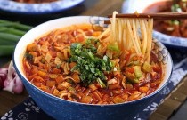 饸絡(luò)面的做法詳細(xì)教程：從零開始，輕松掌握傳統(tǒng)美味！