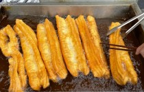 早餐油條制作技術(shù)，教你做出外脆內(nèi)軟的完美油條！