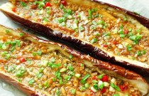 燒烤茄子的做法大全：掌握這些技巧，燒烤茄子更美味！