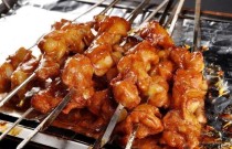 羊肉燒烤的做法和配料：教你做出香嫩多汁的羊肉燒烤！