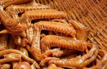 想學(xué)鹵味先學(xué)什么？鹵豬蹄還是鹵鴨貨？新手最佳學(xué)習(xí)順序