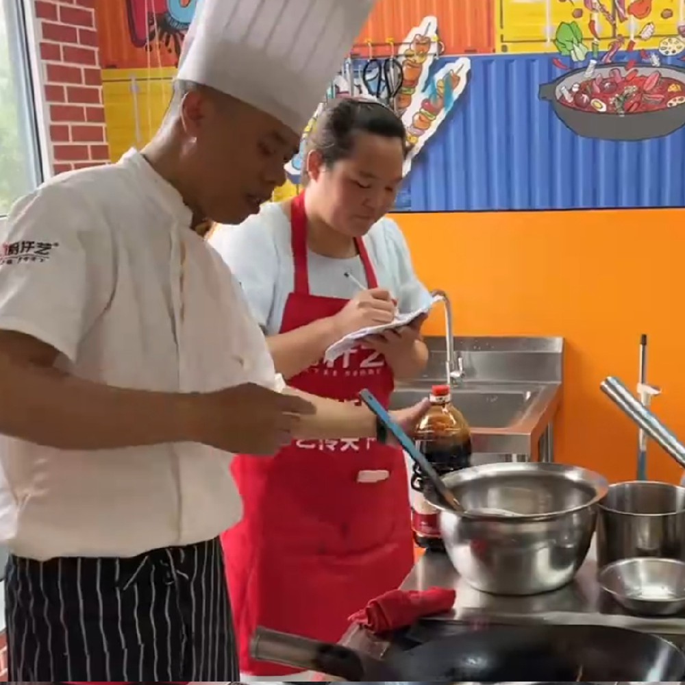 戳子肉+小地鍋成功落地安徽淮北，日營收超兩千！