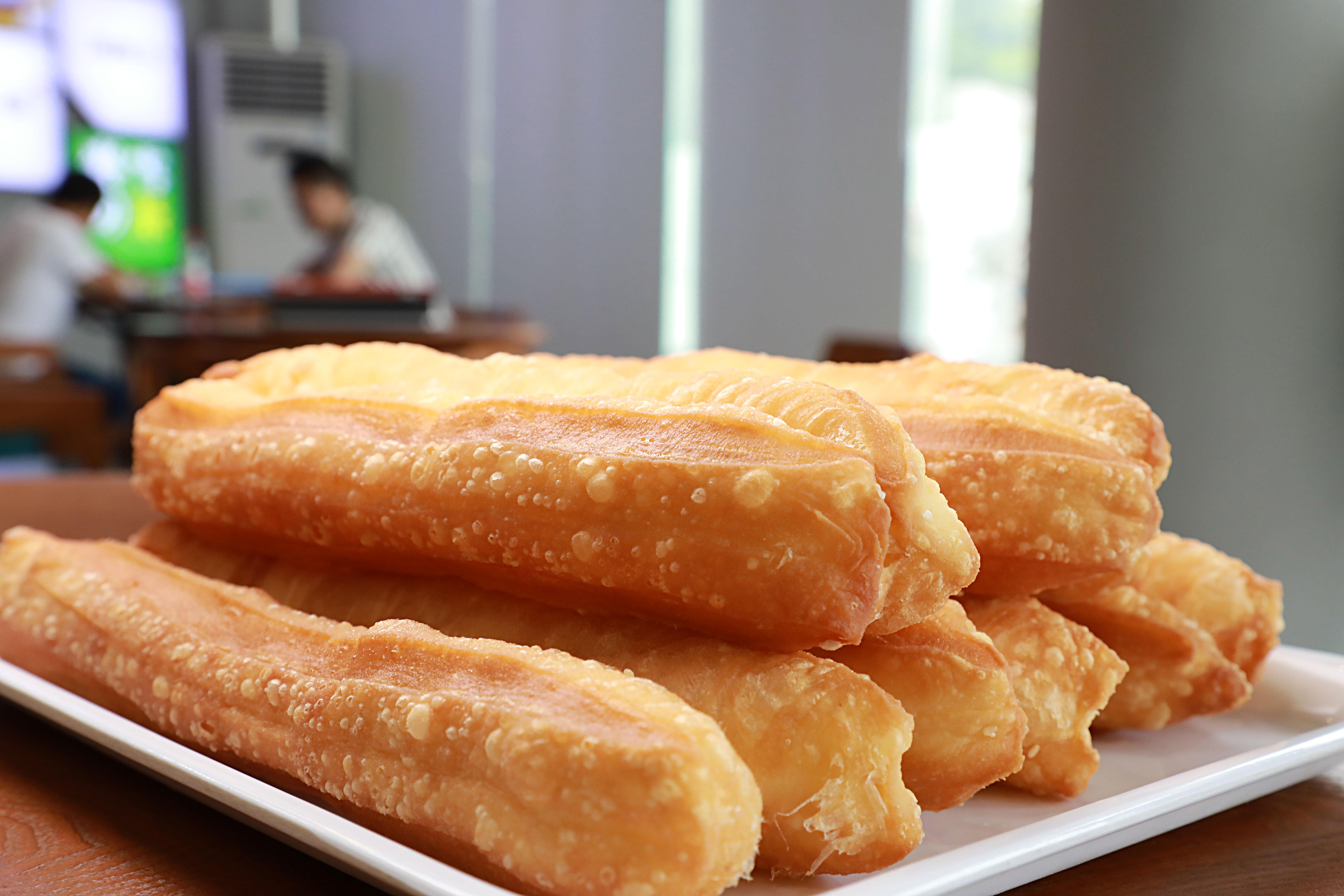 燒餅油條學(xué)藝之旅：探尋專業(yè)培訓(xùn)機(jī)構(gòu)，掌握傳統(tǒng)早餐精髓