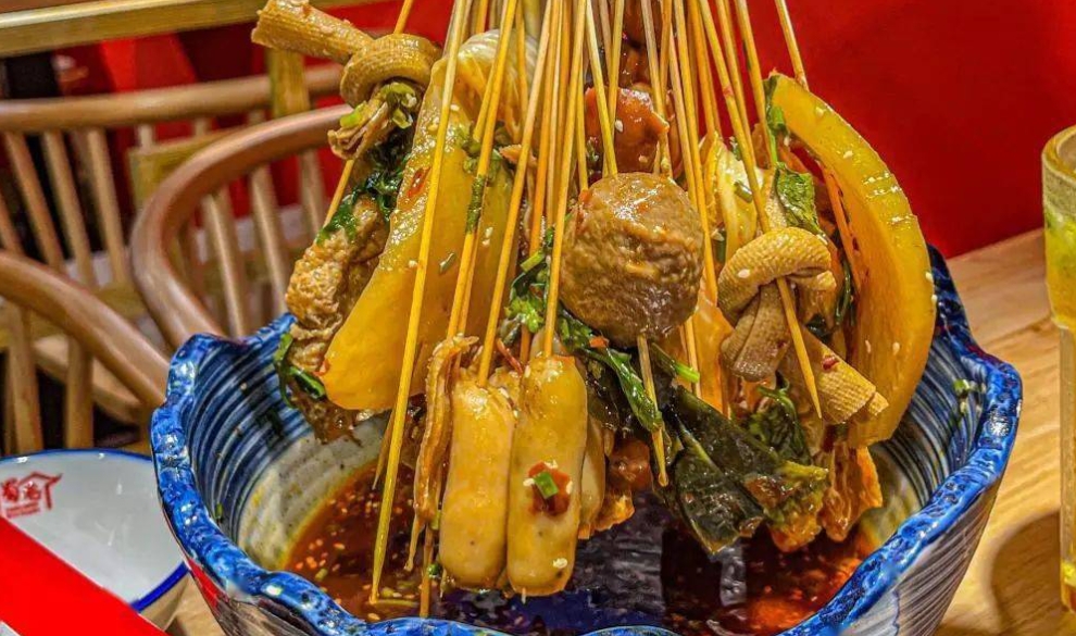 金湯熱鹵一元一串，想學(xué)最正宗技術(shù)？輕松學(xué)會(huì)！