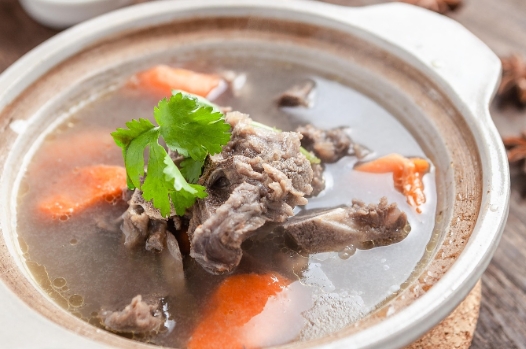 想學(xué)羊肉湯制作技術(shù)？羊肉湯哪里學(xué)？無加盟費，純技術(shù)傳授！