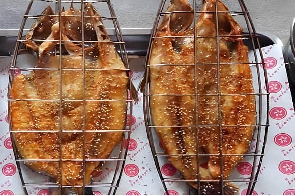 旋轉(zhuǎn)無(wú)刺烤魚(yú)利潤(rùn)揭秘，創(chuàng)業(yè)者必看！隱藏在美味背后的秘密