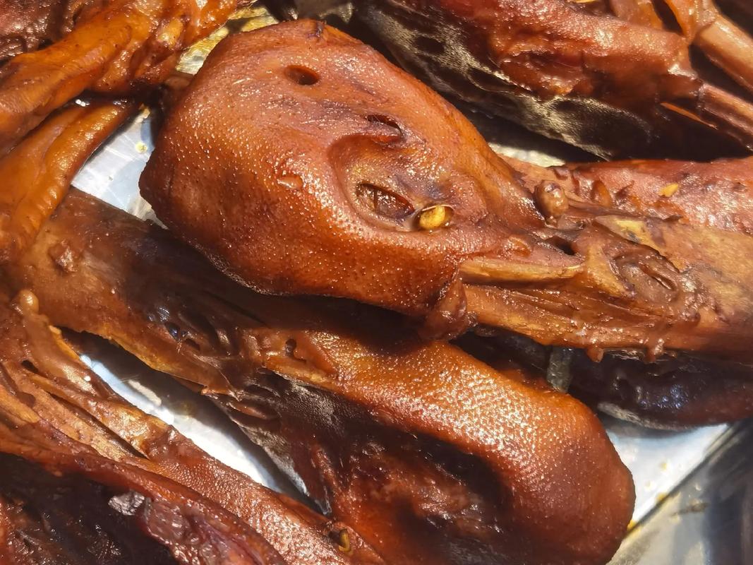 鹵味生意必看！深入剖析鹵味加盟 花錢(qián)還是花心思？