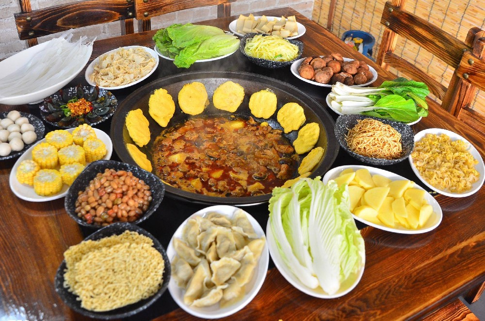 開鐵鍋燉店需要多少錢？看完這篇你就懂了