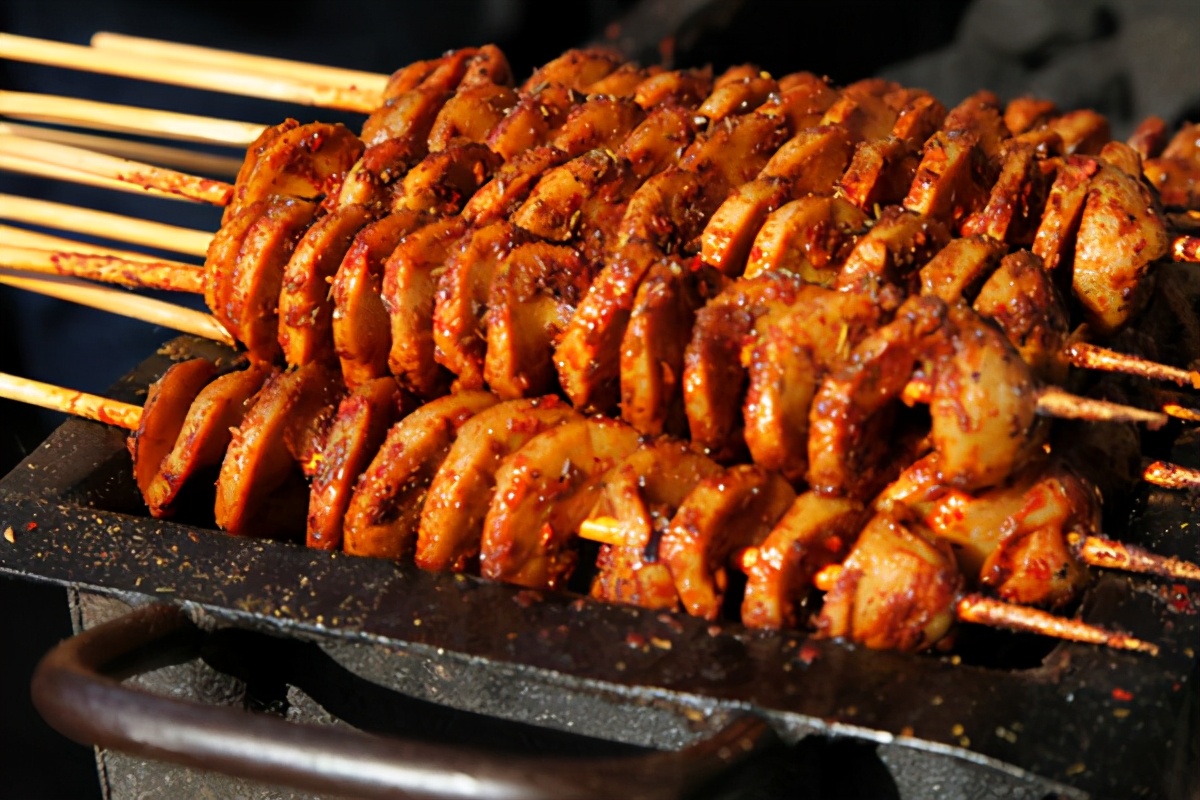 烤面筋技術(shù)培訓(xùn)哪家強(qiáng)？純技術(shù)教學(xué)讓你學(xué)得更值