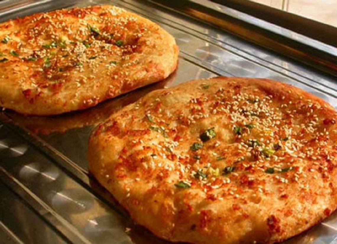 學(xué)做武大郎燒餅去哪里？不用加盟的武大郎燒餅技術(shù)，學(xué)成后開店超輕松