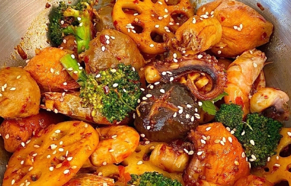 想開麻辣香鍋店？麻辣香鍋技術(shù)去哪學(xué)？避開加盟套路的正確選擇