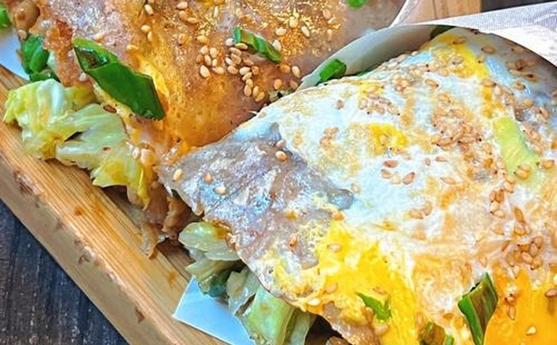 想學(xué)做煎餅果子？聊城哪里學(xué)最正宗，輕松掌握技術(shù)，快速創(chuàng)業(yè)！