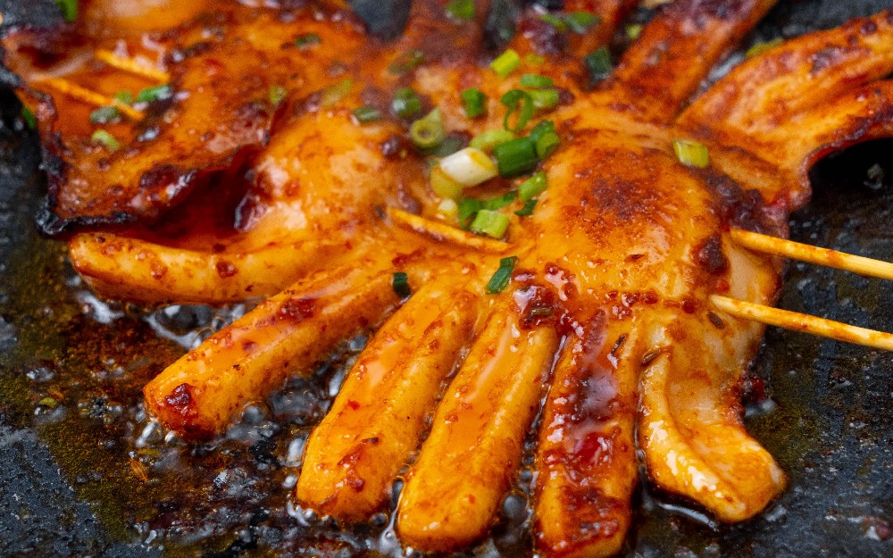 想掌握鐵板魷魚的絕密醬料配方嗎？這里告訴你！