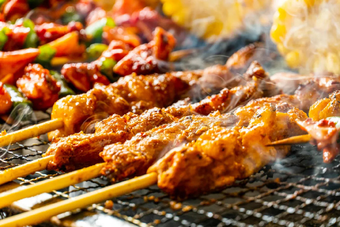 學(xué)做燒烤去哪里學(xué)最好？教你從零開始，打造屬于你的燒烤攤！