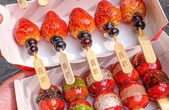 正宗糖葫蘆技術(shù)培訓(xùn)，掌握這些技巧，輕松做出傳統(tǒng)味道！