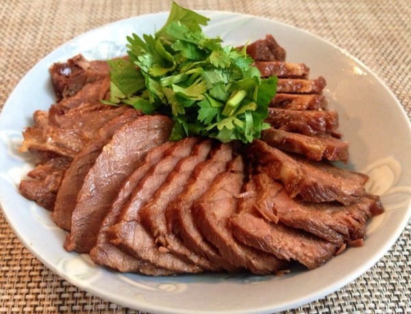 鹵菜培訓(xùn)學(xué)費(fèi)到底是多少？學(xué)得值不值？