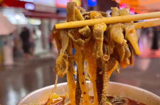 如何制作正宗牛雜粉絲湯，帶來(lái)爆款餐飲體驗(yàn)！