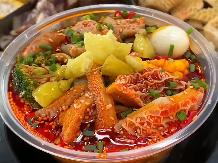 牛雜噴泉鍋：獨(dú)特風(fēng)味吸引食客，提升餐飲競(jìng)爭(zhēng)力