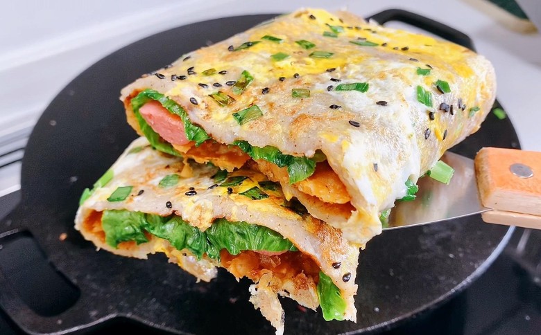 如何快速學(xué)會(huì)山東五谷雜糧煎餅？掌握技巧，創(chuàng)業(yè)無憂，輕松開店！