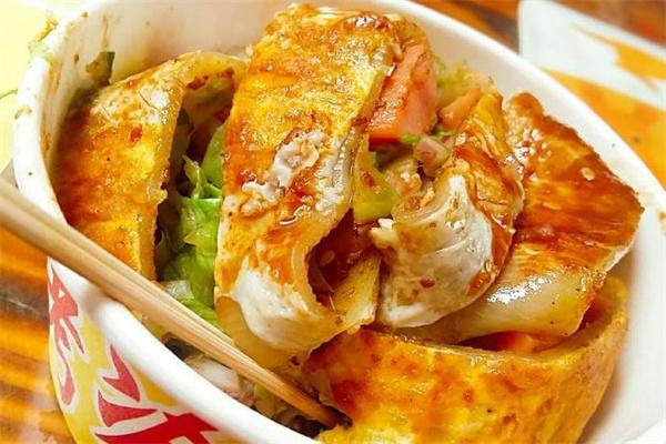 學(xué)習(xí)烤冷面，掌握正宗技藝，開啟美食創(chuàng)業(yè)之路！