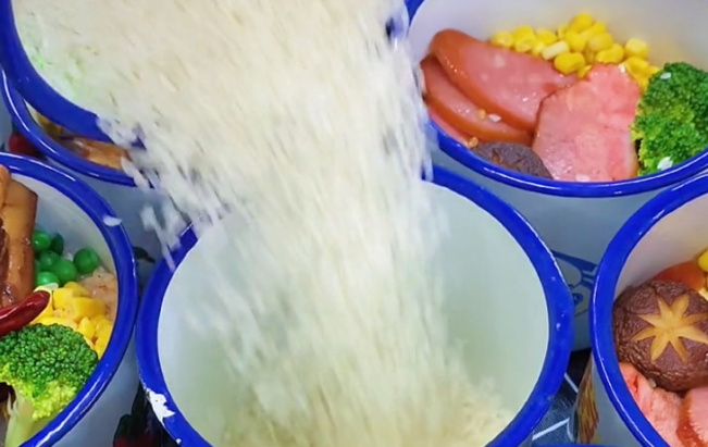 從入門到精通，學(xué)習茶缸飯！茶缸飯的核心制作流程與注意事項