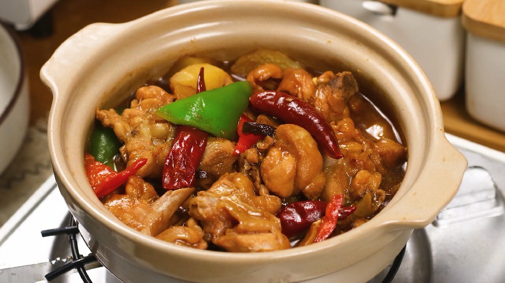 想學(xué)砂鍋菜的各種做法？從傳統(tǒng)到創(chuàng)意，輕松學(xué)會(huì)