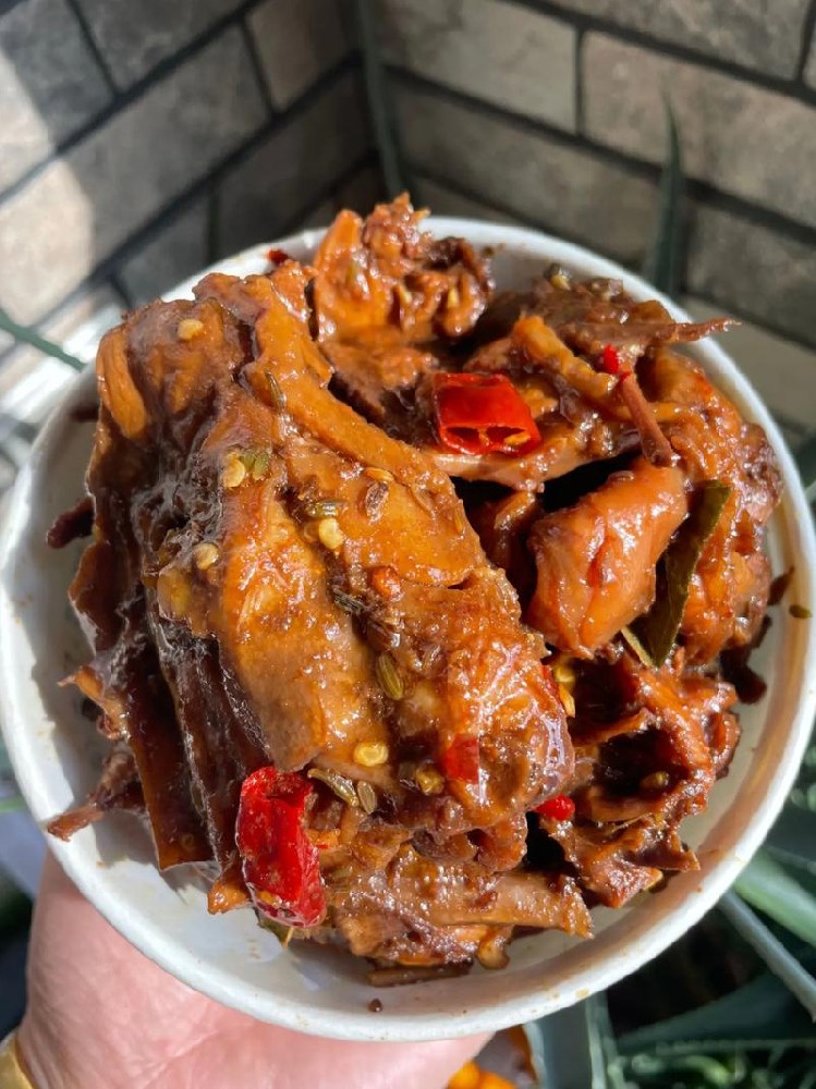 炒雞架小吃培訓(xùn)哪里有？專業(yè)教學(xué)帶你輕松上手