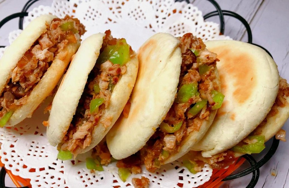 肉夾饃正宗做法哪里學(xué)？從零基礎(chǔ)到開店只需幾天