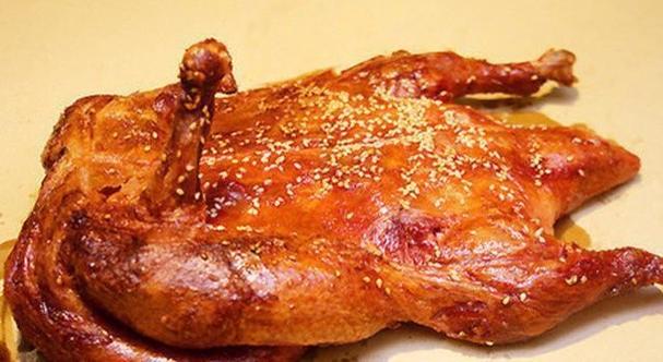 想學北京脆皮烤鴨？正宗配方與烤制技巧手把手教你