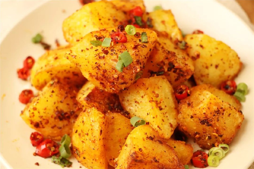 鍋巴土豆擺攤做法：從選材到制作，輕松掌握核心技術(shù)，開(kāi)啟財(cái)富之路！