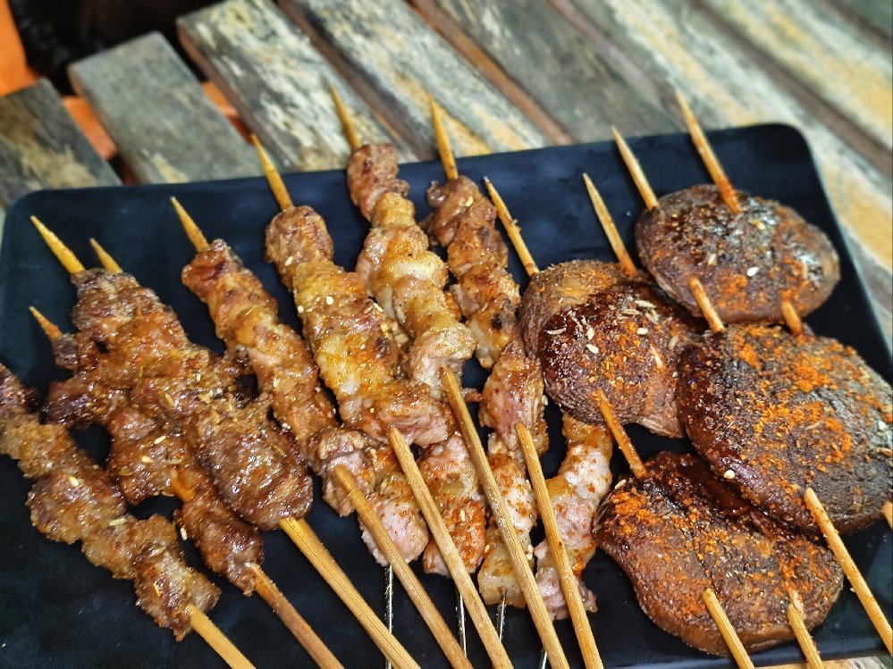 想創(chuàng)業(yè)？學(xué)什么小吃最賺錢最火？這幾個(gè)小吃不容錯(cuò)過！