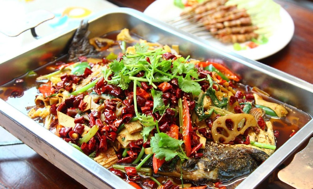 萬州烤魚的做法大揭秘，學會這些技巧，生意火爆！