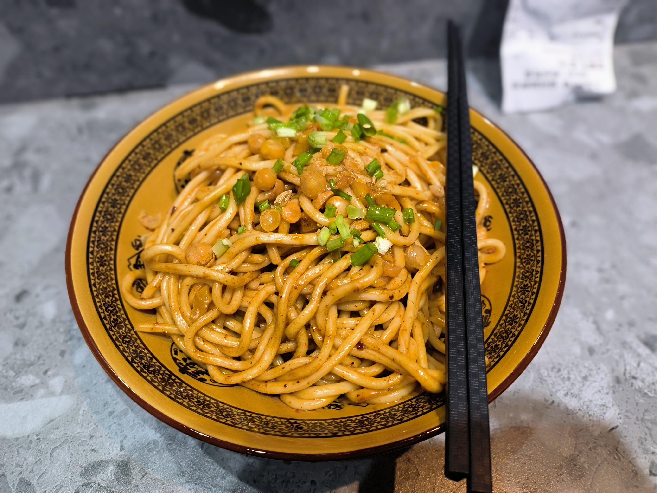 熱干面的正宗做法和配方，教你從小攤到餐廳開起來！