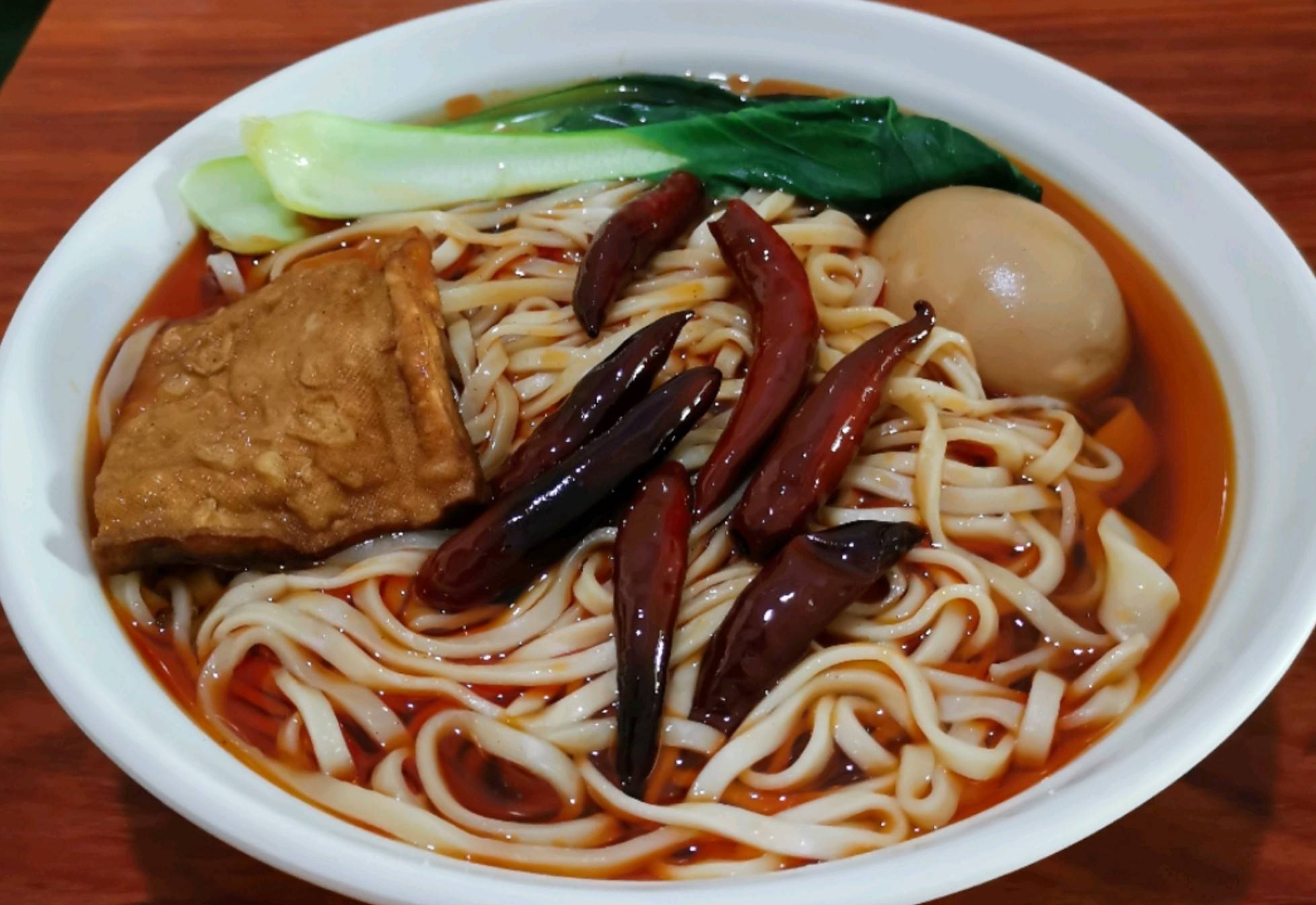 安徽牛肉板面的做法揭秘，學(xué)會它，你也能開店！