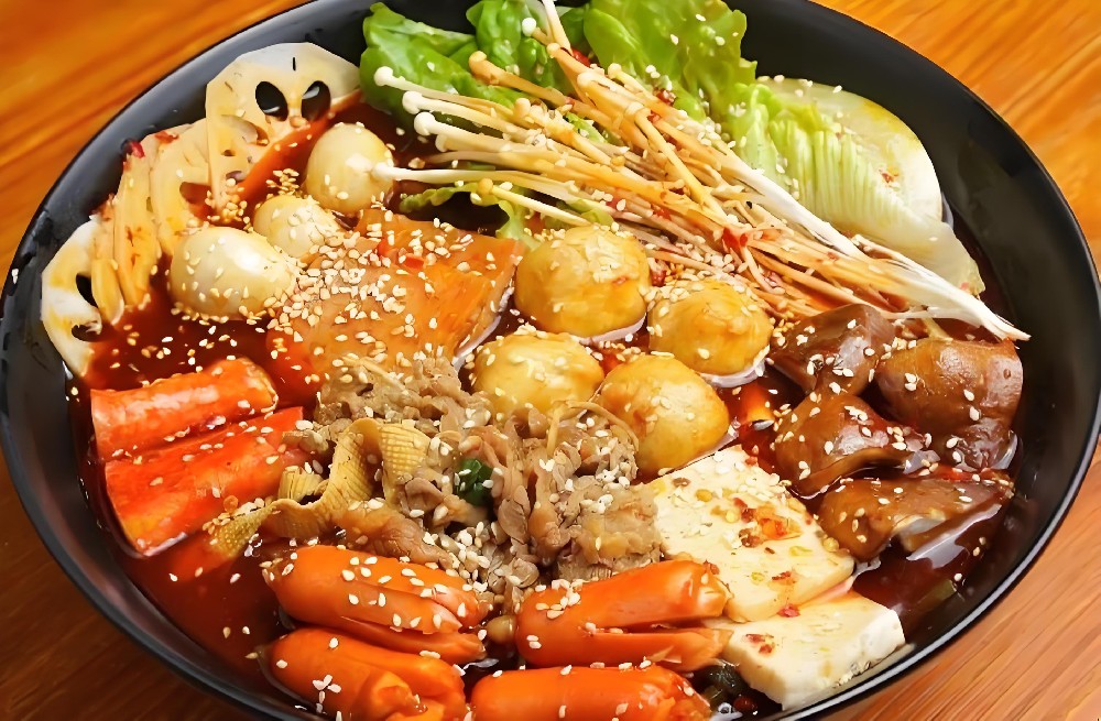 山東去哪里學麻辣燙比較好？選擇專業(yè)培訓，輕松學會正宗做法！