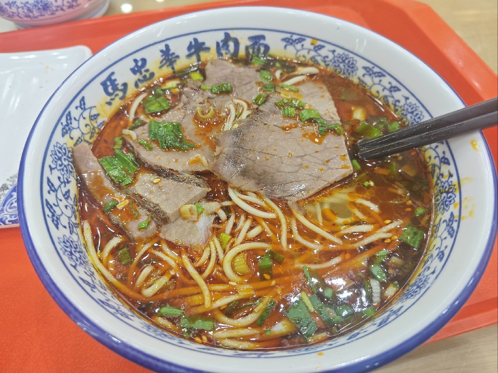 哪里學(xué)蘭州拉面最好？找對(duì)培訓(xùn)機(jī)構(gòu)，輕松學(xué)會(huì)做出美味！