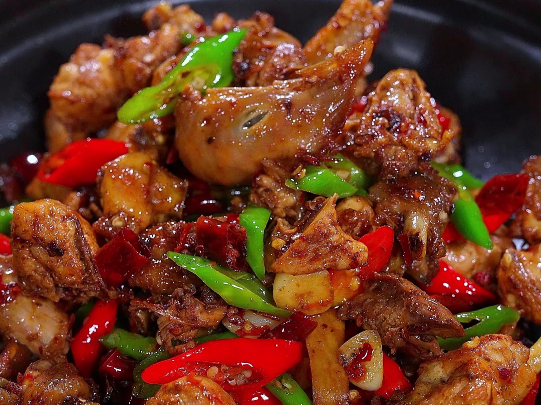 新手開干鍋雞店避坑指南！技術培訓如何選擇？3個關鍵讓你少走彎路！