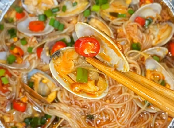 花甲粉培訓(xùn)學(xué)費(fèi)是多少？避坑指南+正宗做法，教你3天掌握開店技巧！