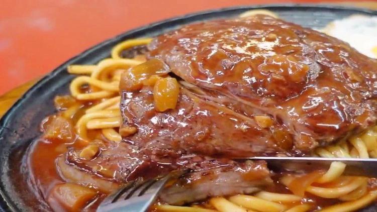 地攤牛排哪里學(xué)？揭秘低門檻創(chuàng)業(yè)項目，快速掌握正宗技藝！